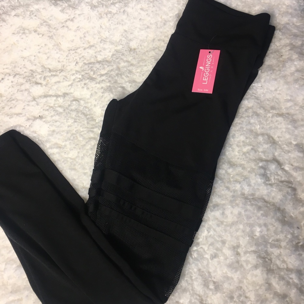 Black leggings